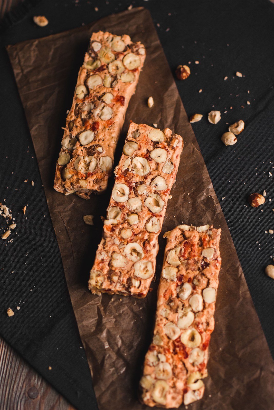 Nut-filled protein bars